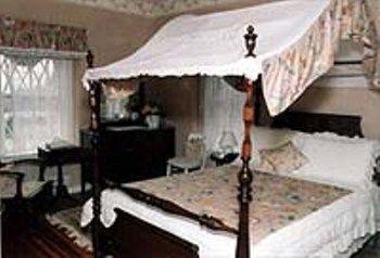 Sea Breeze Inn Hyannis Port Bagian luar foto